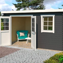 Amira 230 hytte med dobbeltdør og vindue, 8,4 m²