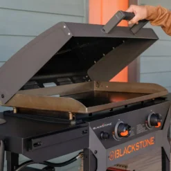 Blackstone 28” Griddle med låg – gasgrill med stegeplade
