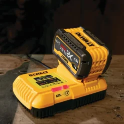 DeWALT DCB117 18V-54V XR hurtig oplader 12Ah