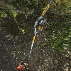 DeWALT DCMPS567N-XJ kædesav med forlængerskaft solo