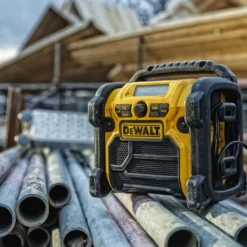 DeWALT DCR020 kompakt multivolt DAB, FM/AM-radio