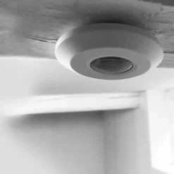 FESH PIR Sensor - inde 230V hvid