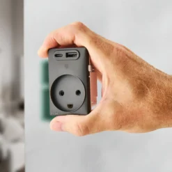 FESH SWITCH Curveline stikudtag 2x USB 1,5 m/jord koksgrå