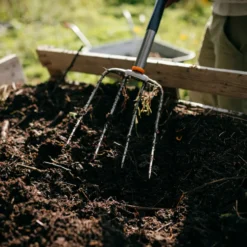 Fiskars ergonomisk kompostgreb grå