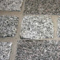 Granit chaussésten 9x9x8 cm grå