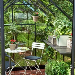 Halls Qube 610 drivhus sort med hærdet glas 6,4 m²