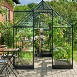 Halls Qube 66 minidrivhus sort med hærdet glas 3,9 m²