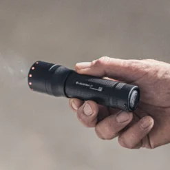 Ledlenser lommelygte P7