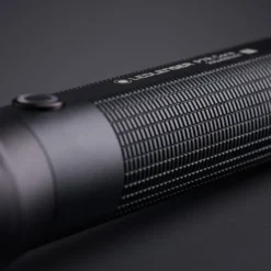 Ledlenser P7R Core lommelygte inkl. 1xgenopladelig batteri sort