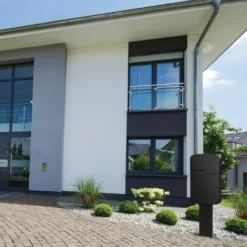 MEFA Retro 620 postkasse dybsort struktur