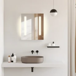 Milobad C23 LED spejl 70 x 80 cm
