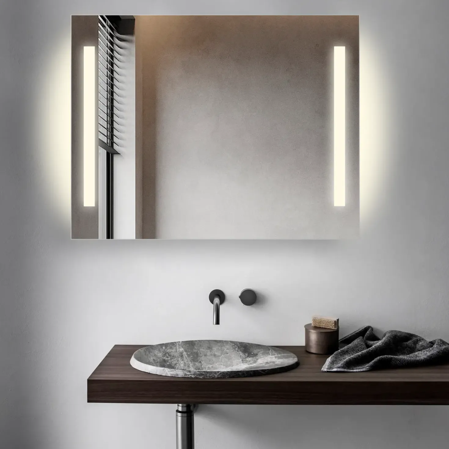 Milobad C23 spejl m/LED 70x90 cm
