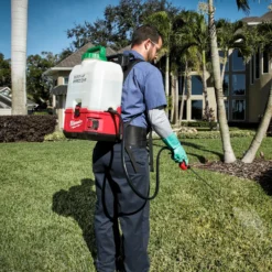 Milwaukee M18 BPFP-CST Switch Tank™ sprøjtebeholder 15 L til kemi - solo