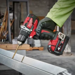 Milwaukee M18 CBLDD-502C boremaskine 2x5,0Ah batteri, lader og kuffert