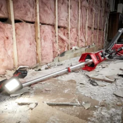Milwaukee M18™ HOSALC-0 højtydende områdelys på stativ solo