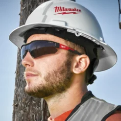 Milwaukee sikkerhedsbriller tonet glas
