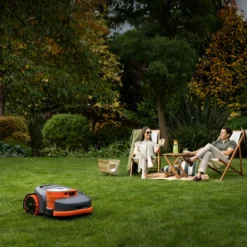 Navimow H230E robotplæneklipper 3000 m² inkl. garage