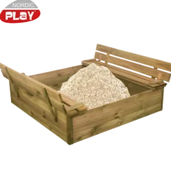 Nordic Play sandkasse trykimp. fyrretræ inkl. 240 kg sand 120x120 cm