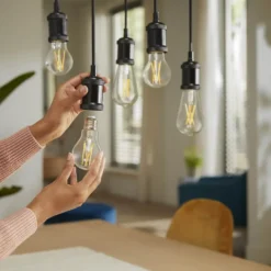 Philips Smart WiZ white LED pære E27 6,7W standard klar
