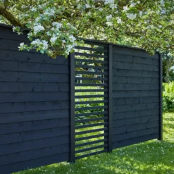 PLUS Klink Profilhegn 174×166 cm Sort