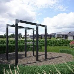 Plus Outdoor fitness model 2 sort