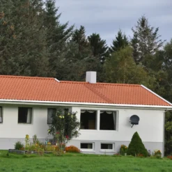 RT844 Laumans vingefalstagsten, naturrød