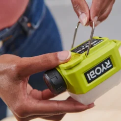 Ryobi RLA4-0 4V USB områdelampe