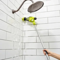 Ryobi RTS4-0 4V USB rengøringsbørste teleskopisk solo