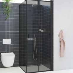 Scanbad brusevæg 79x197,8cm sort/røgfarvet glas