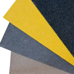 Skridsikker grp plade 750x1000x3,8 mm grå