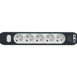 5-stikdåse med USB A+C 1,4m ledning