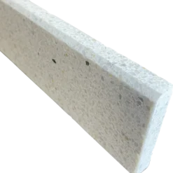 Terrazzo sokkelliste Dubai slebet overflade og top med fas 40x1,5x7,5 cm