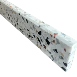 Terrazzo sokkelliste skagen slebet overflade og top med fas 40x1,5x7,5 cm