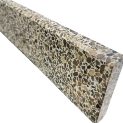 Terrazzo sokkelliste stockholm coffee slebet overflade med fas 40x1,5x7,5 cm
