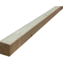 Tømmer høvlede stolper trykimprægneret 70x70 mm x 2,4 m