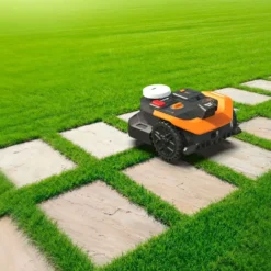 Worx WR308E Vision Cloud robotplæneklipper AI-RTK 800m2