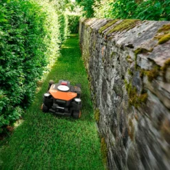 Worx WR341E Vision Cloud 4WD robotplæneklipper 1000 m² inkl. garage